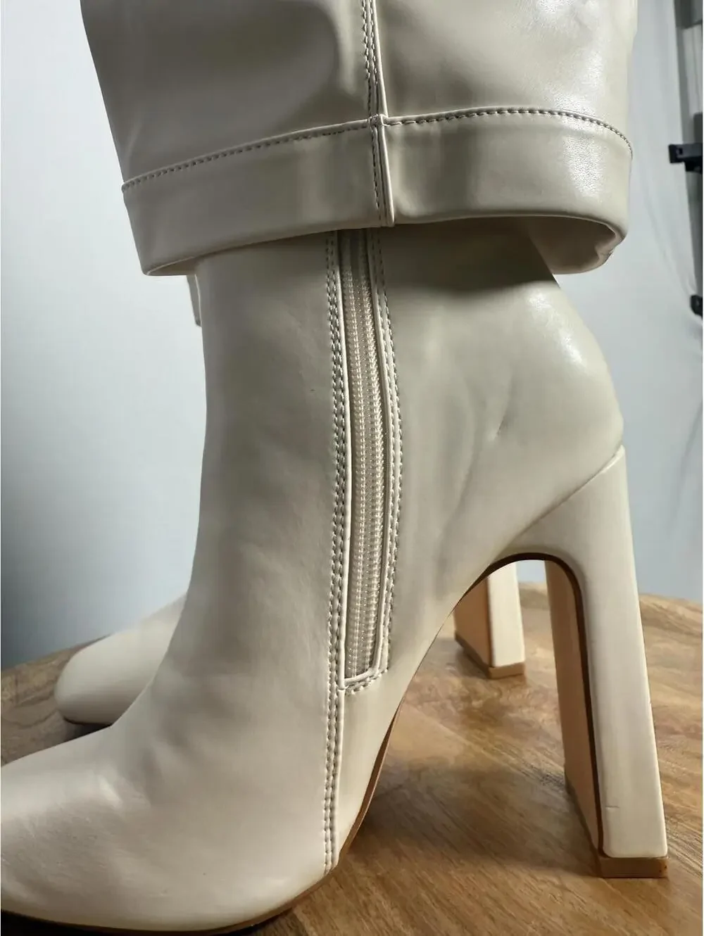 NWT Lulus Lorlia Almond Square Toe Knee High Boots Almond Size 5 - Picture 7 of 10